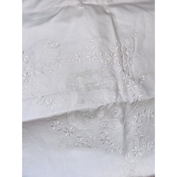 Vintage tablecloth Scalloped edge  60 X 60 white cotton - Picture 11 of 16